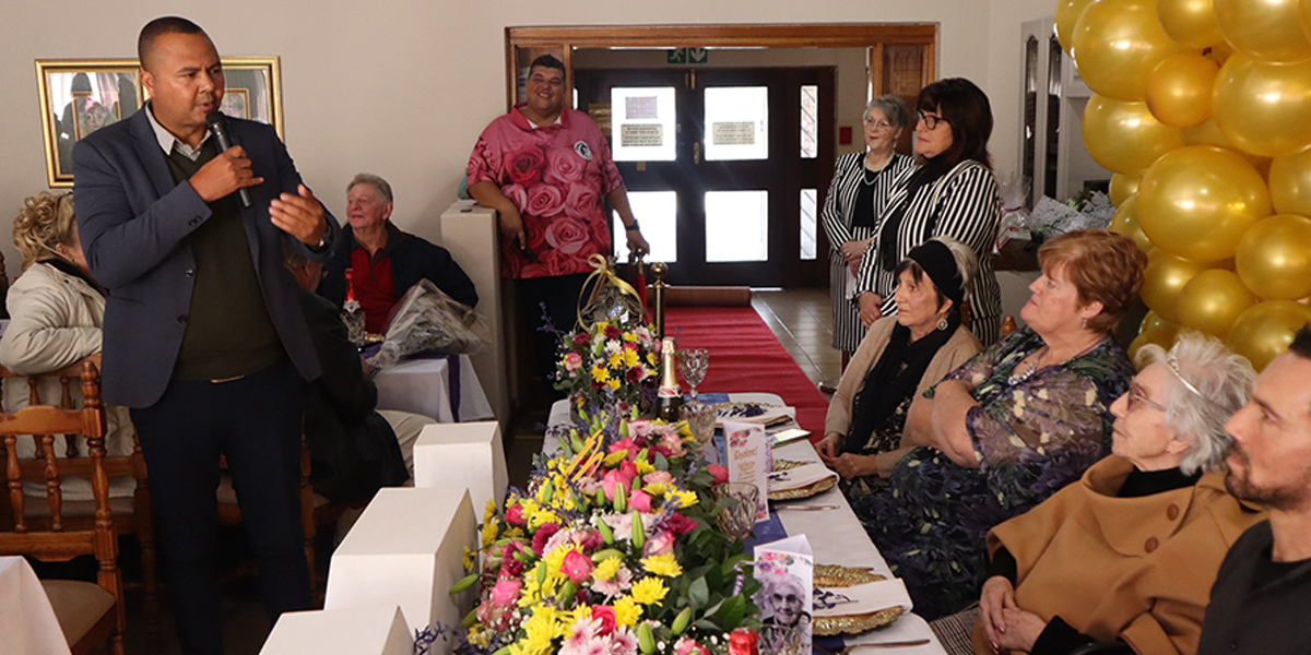Tannie Madge 100th birthday celebration (3).1