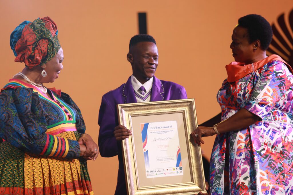Sifanele Vincent Kamte Edenridge Secondary School GA